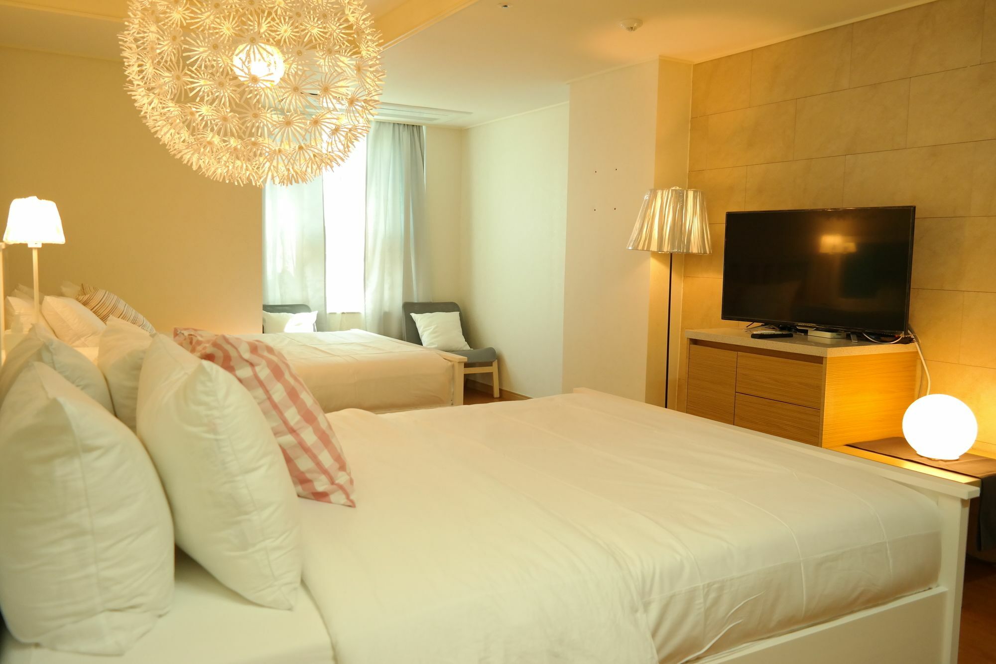 Myeongdong Auto Apartment