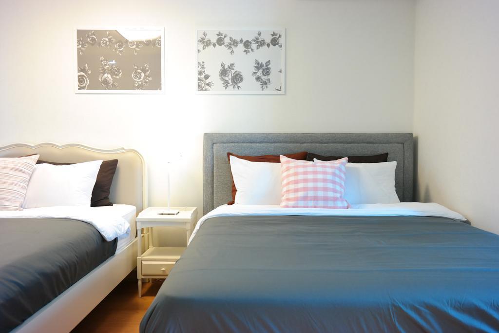 Myeongdong Auto Apartment *