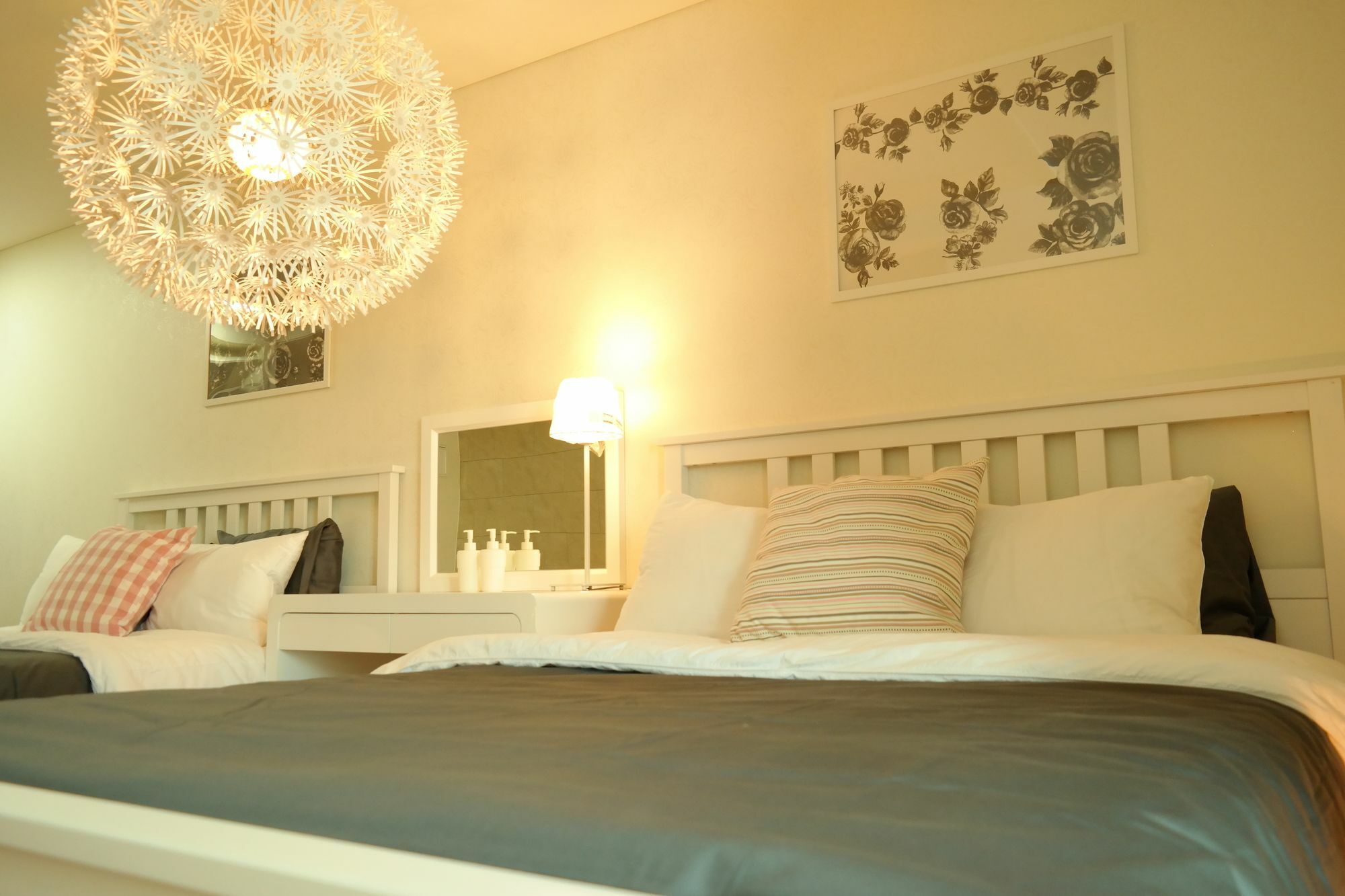 Myeongdong Auto Apartment *